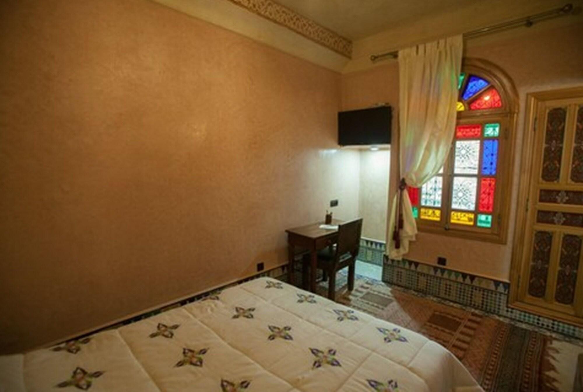 Dar Ziryab Riad 4*